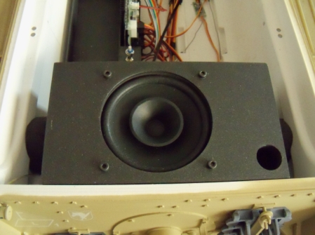 Hetzer Speaker in place rear shot
